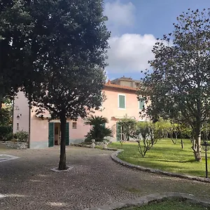 Casa Rosa , Marina dʼAndora Italia